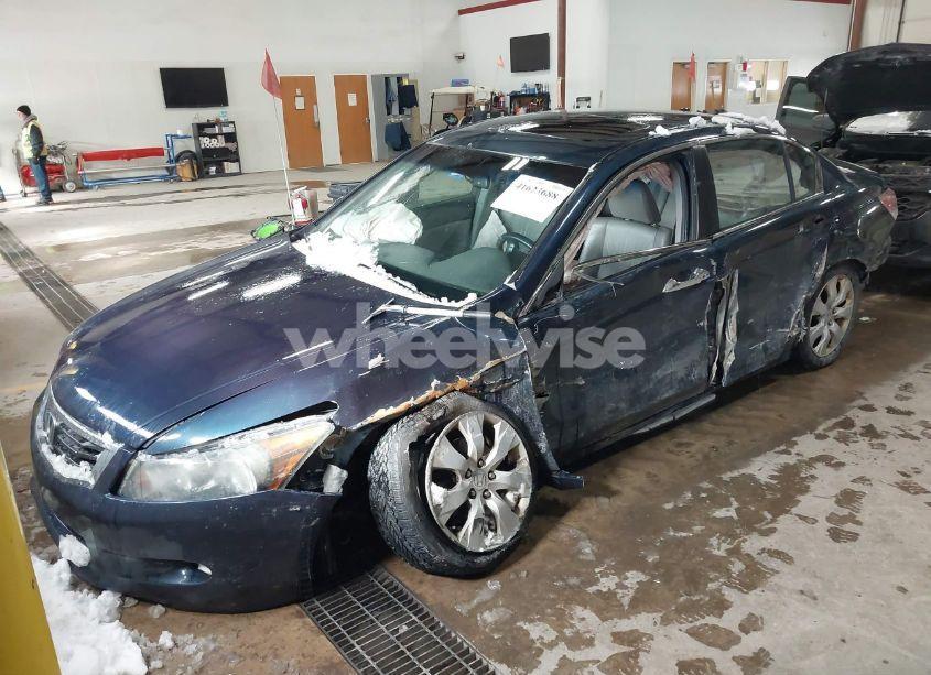 Photo 2 of 2010 Honda Accord 3.5 EX-L (VIN 5KBCP3F89AB017598)