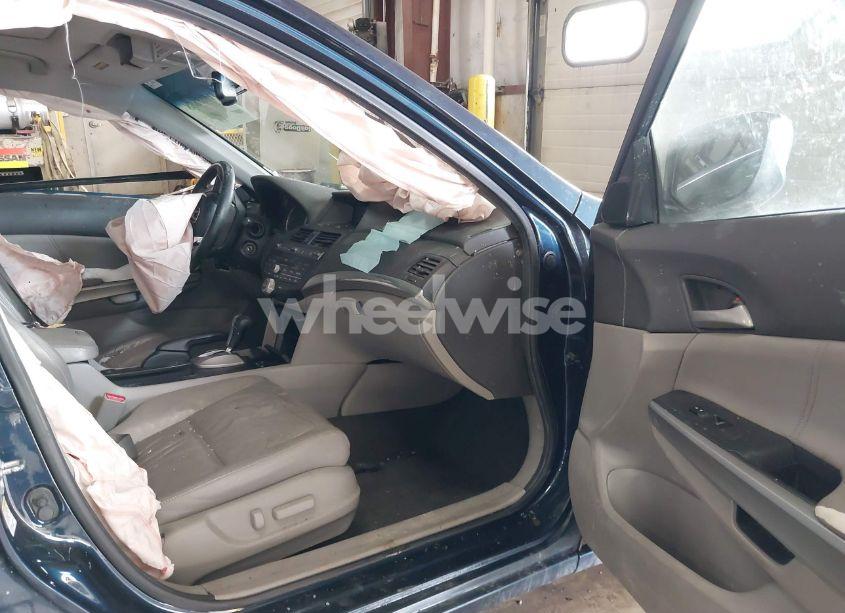 Photo 5 of 2010 Honda Accord 3.5 EX-L (VIN 5KBCP3F89AB017598)