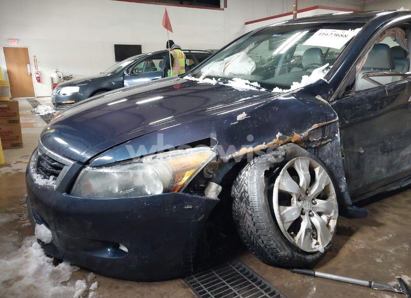 Photo 6 of 2010 Honda Accord 3.5 EX-L (VIN 5KBCP3F89AB017598)