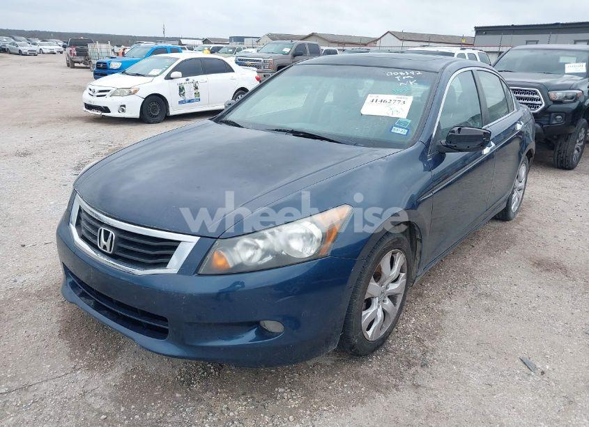 Photo 2 of 2010 Honda Accord 3.5 EX-L (VIN 5KBCP3F8XAB008392)