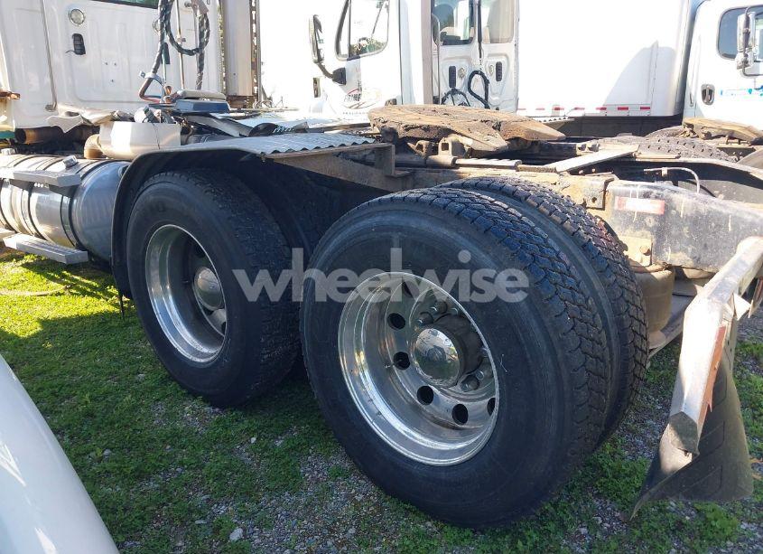 Photo 13 of 2020 Western Star 4900 EX (VIN 5KJJAED11LPLU6459)