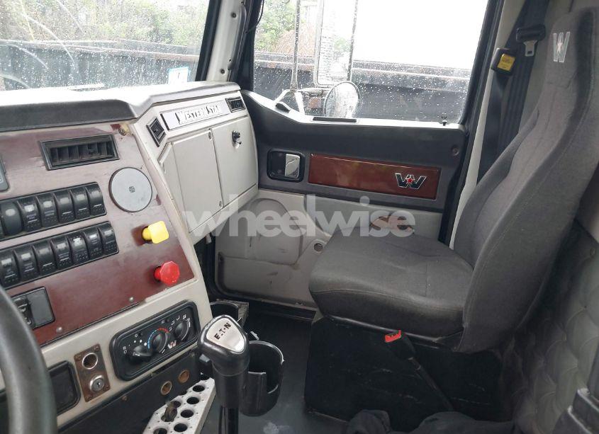 Photo 6 of 2013 Western Star/auto CAR CONVENTIONAL 4900FA (VIN 5KJJAEDV7DPBX4977)
