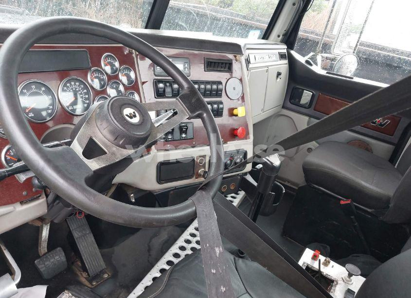 Photo 7 of 2013 Western Star/auto CAR CONVENTIONAL 4900FA (VIN 5KJJAEDV7DPBX4977)