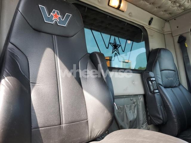 Photo 6 of 2020 WESTERN STAR/AUTO CAR CONVENTIONAL 4900FA (VIN 5KJJAEFG2LPLZ8748)