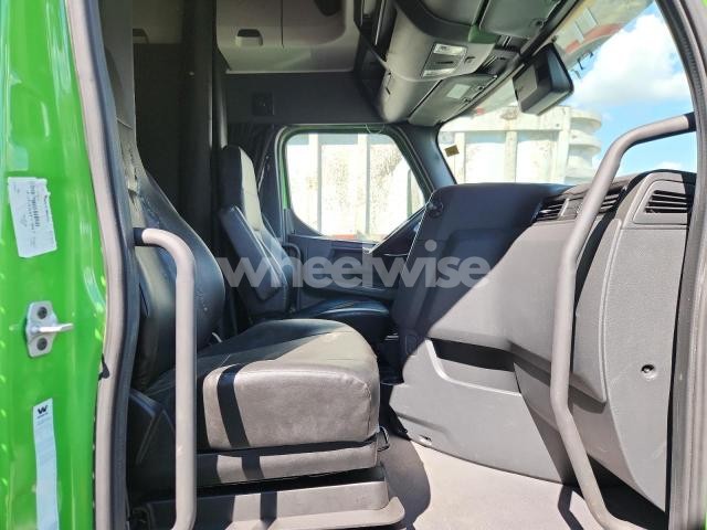 2024 WESTERN STAR 49X CHASSIS SEMI TRUCK N/A (VIN 5KJJBWDR5RLVB9470) main photo