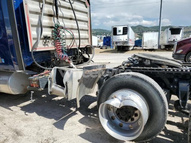 Photo 3 of 2022 WESTERN STAR/AUTO CAR 49X CHASSIS (VIN 5KJJBWDR6NLNH5945)