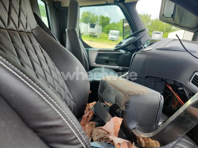 Photo 6 of 2025 WESTERN STAR/AUTO CAR 49X CHASSIS (VIN 5KJJBWDV9SPVV5730)