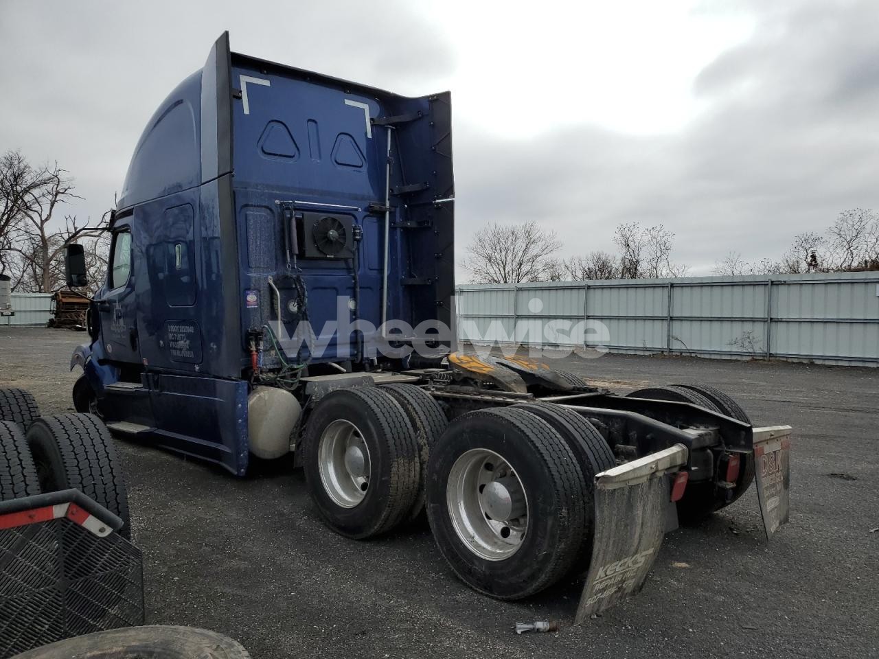 Photo 3 of 2024 WESTERN STAR/AUTO CAR 57X CHASSIS (VIN 5KJJBZDR3RLUV8058)