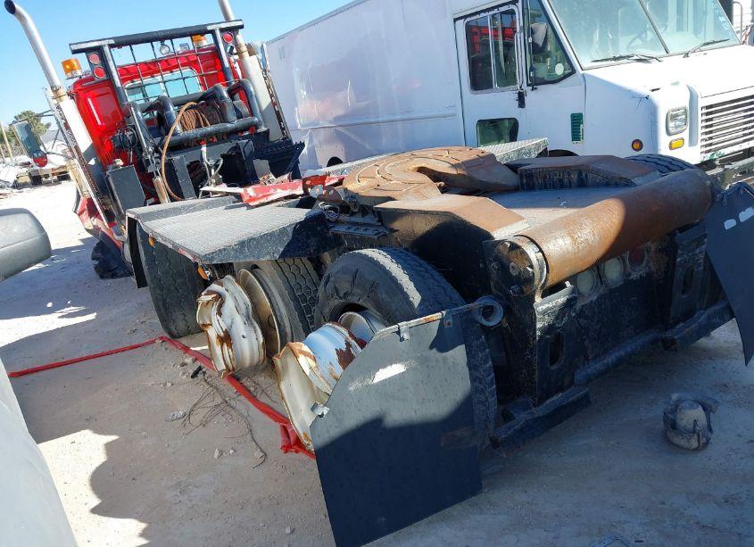 Photo 3 of 2013 Western Star/auto CAR 4900 4900SA (VIN 5KJNALBG7DPBY0689)