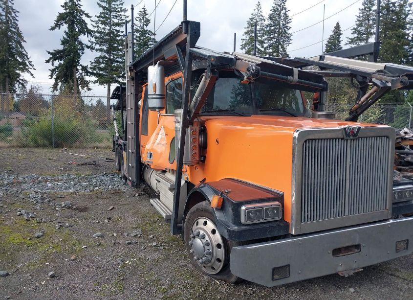 2019 Western Star 4900 EX (VIN 5KKHAEDVXKPKT5713) main photo