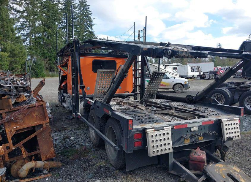 Photo 3 of 2019 Western Star 4900 EX (VIN 5KKHAEDVXKPKT5713)