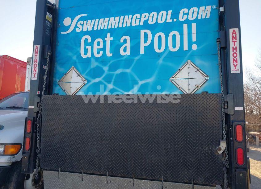 Photo 6 of 2018 Western Star 4700 SET BACK AXLE (VIN 5KKHAXFE3JPJD9621)