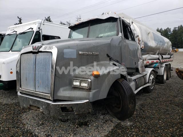 Photo 6 of 2022 WESTERN STAR 4900 TANK TRUCK N/A (VIN 5KKMALFG0NPNE5161)