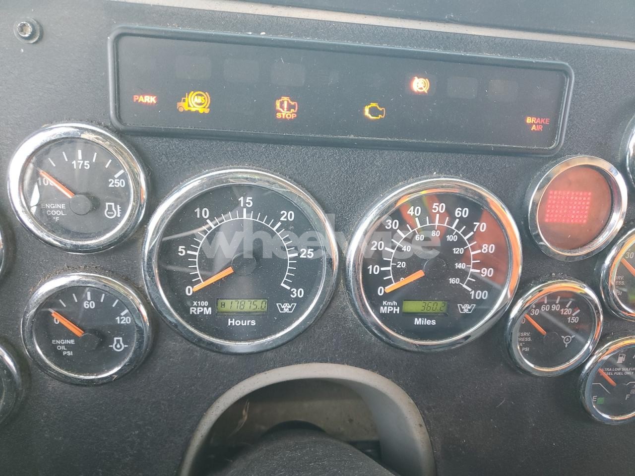 Photo 8 of 2018 WESTERN STAR 4700 DUMP TRUCK (VIN 5KKMAVDVXJPJS2308)