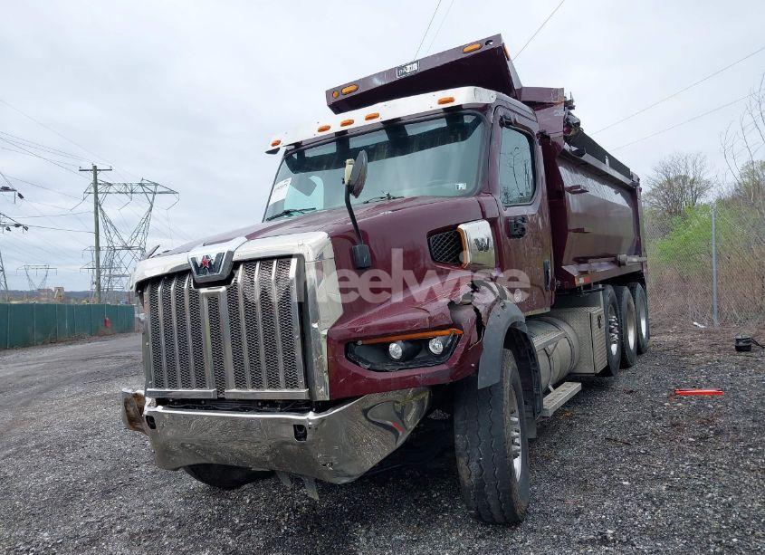 Photo 2 of 2023 Western Star 4800 SET BACK AXLE (VIN 5KKMBWD11PLNS7800)