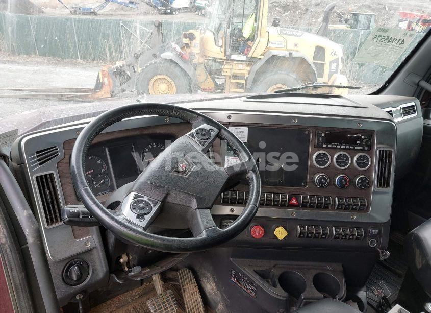 Photo 6 of 2023 Western Star 4800 SET BACK AXLE (VIN 5KKMBWD11PLNS7800)