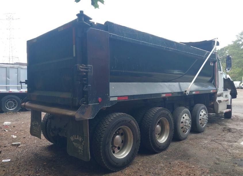 Photo 4 of 2016 Western Star DUMP TRUCK (VIN 5KKSAVDY6GLHC8081)
