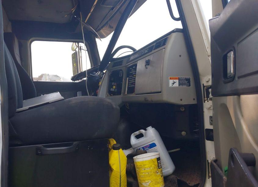 Photo 5 of 2016 Western Star DUMP TRUCK (VIN 5KKSAVDY6GLHC8081)