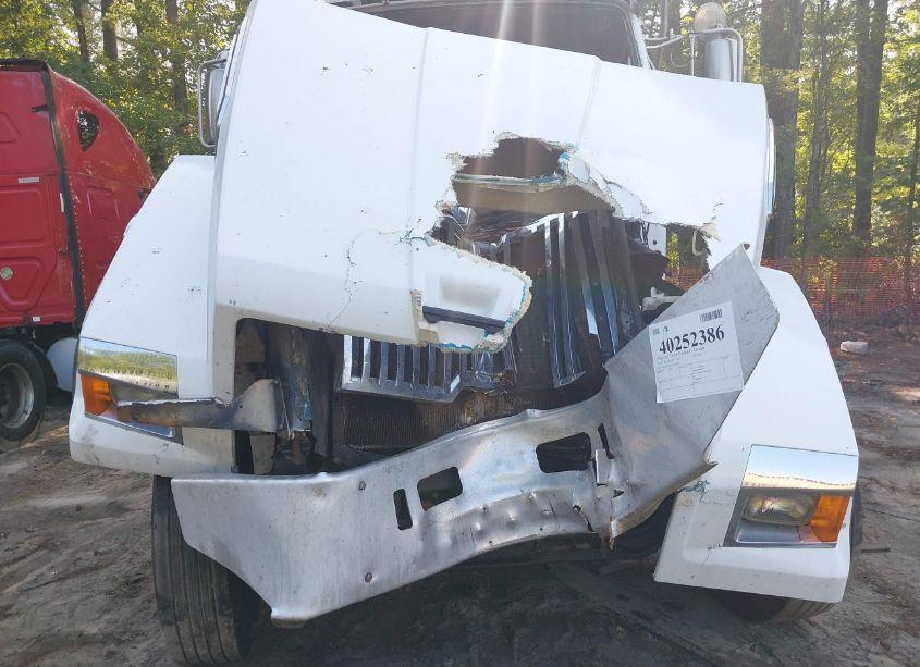 Photo 6 of 2016 Western Star DUMP TRUCK (VIN 5KKSAVDY6GLHC8081)