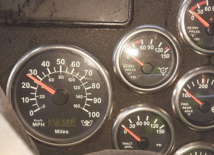 Photo 7 of 2016 Western Star DUMP TRUCK (VIN 5KKSAVDY6GLHC8081)