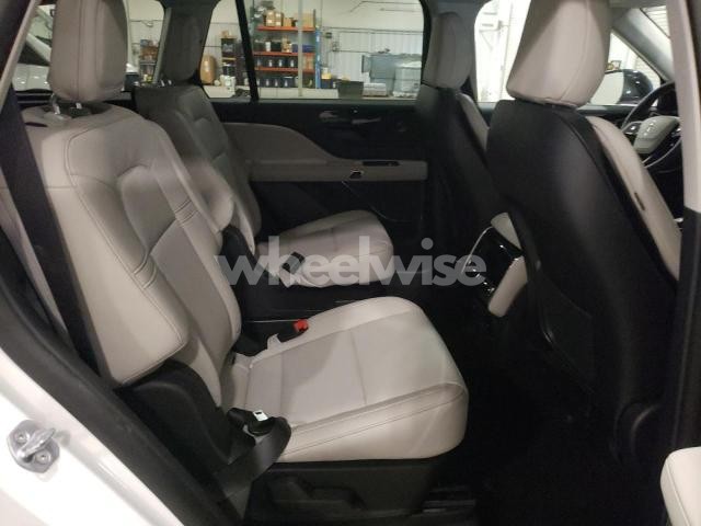 Photo 11 of 2025 LINCOLN AVIATOR (VIN 5LM5J6XC1SGL16452)