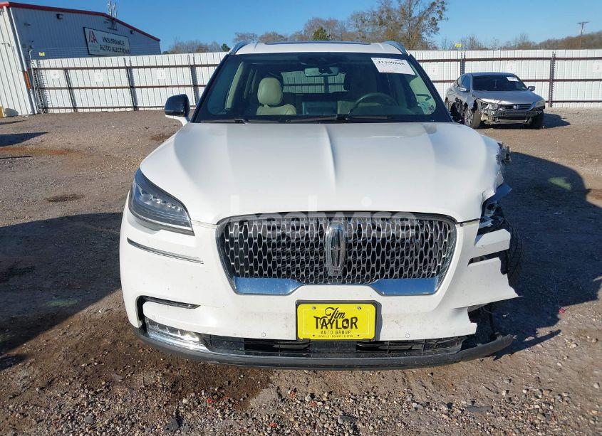 Photo 13 of 2020 Lincoln Aviator RESERVE (VIN 5LM5J7WC8LGL36710)
