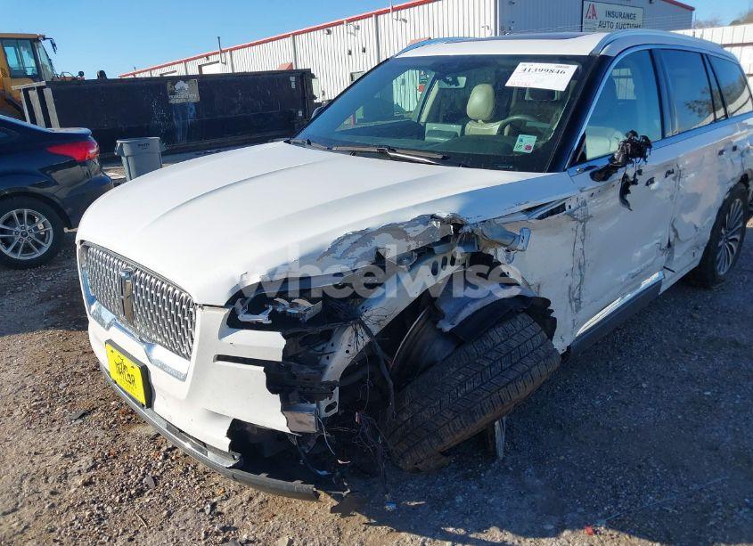 Photo 18 of 2020 Lincoln Aviator RESERVE (VIN 5LM5J7WC8LGL36710)