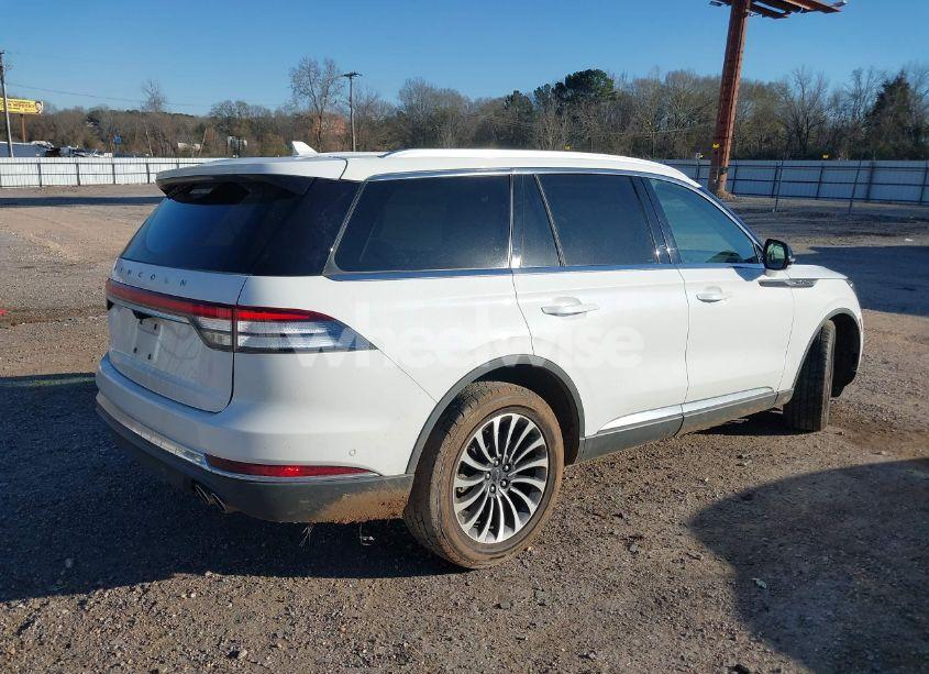 Photo 4 of 2020 Lincoln Aviator RESERVE (VIN 5LM5J7WC8LGL36710)