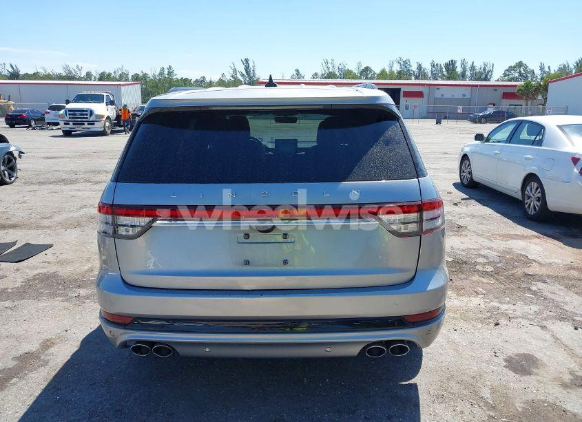 Photo 17 of 2022 Lincoln Aviator RESERVE (VIN 5LM5J7WC8NGL12197)