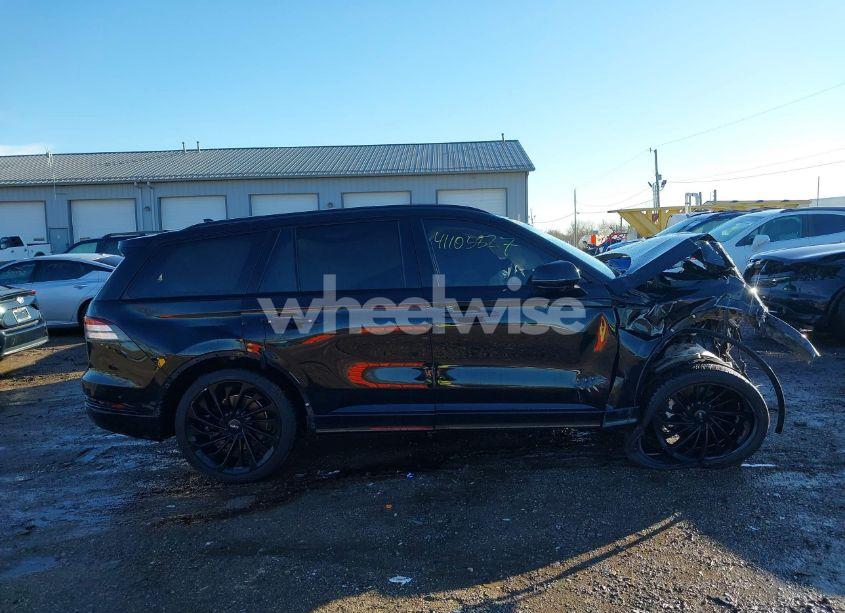 Photo 12 of 2022 Lincoln Aviator RESERVE (VIN 5LM5J7WC8NGL18095)