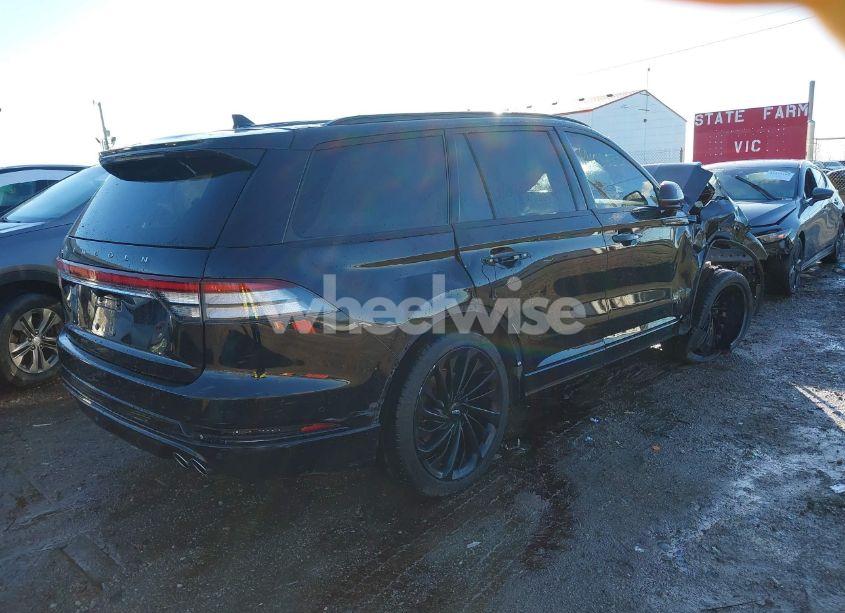 Photo 4 of 2022 Lincoln Aviator RESERVE (VIN 5LM5J7WC8NGL18095)