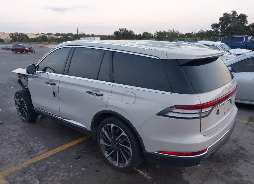 Photo 3 of 2020 Lincoln Aviator RESERVE (VIN 5LM5J7XC3LGL15391)