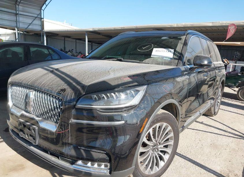 Photo 2 of 2020 Lincoln Aviator RESERVE (VIN 5LM5J7XC4LGL34886)
