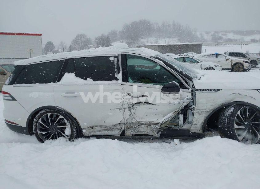 Photo 13 of 2020 Lincoln Aviator RESERVE (VIN 5LM5J7XC4LGL36377)