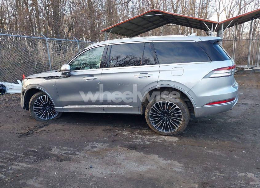 Photo 14 of 2020 Lincoln Aviator BLACK LABEL (VIN 5LM5J9XC7LGL03787)