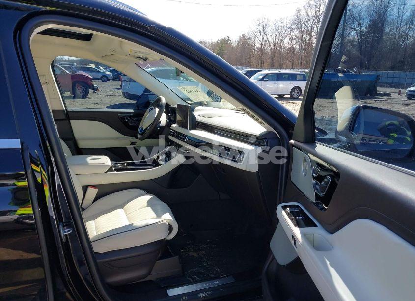 Photo 5 of 2022 Lincoln Aviator BLACK LABEL (VIN 5LM5J9XC7NGL13917)