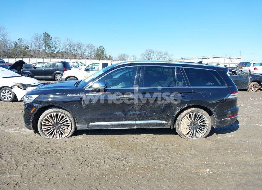 Photo 6 of 2022 Lincoln Aviator BLACK LABEL (VIN 5LM5J9XC7NGL13917)