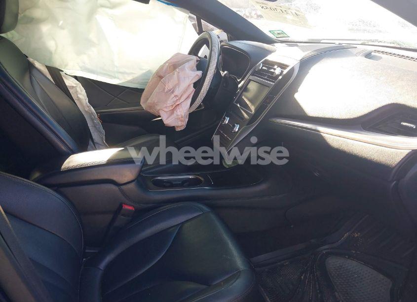 Photo 5 of 2015 Lincoln Mkc N/A (VIN 5LMCJ1A95FUJ44909)