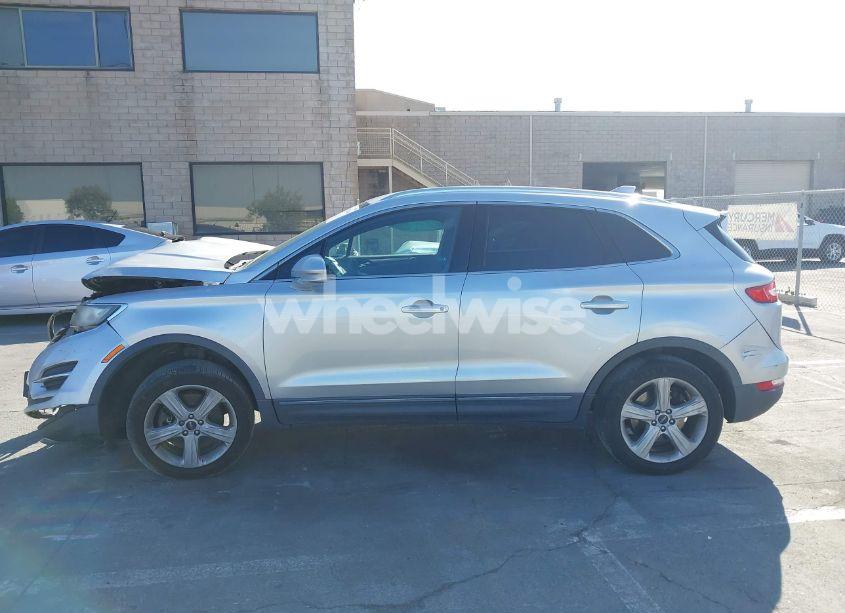 Photo 14 of 2015 Lincoln Mkc N/A (VIN 5LMCJ1A96FUJ23115)