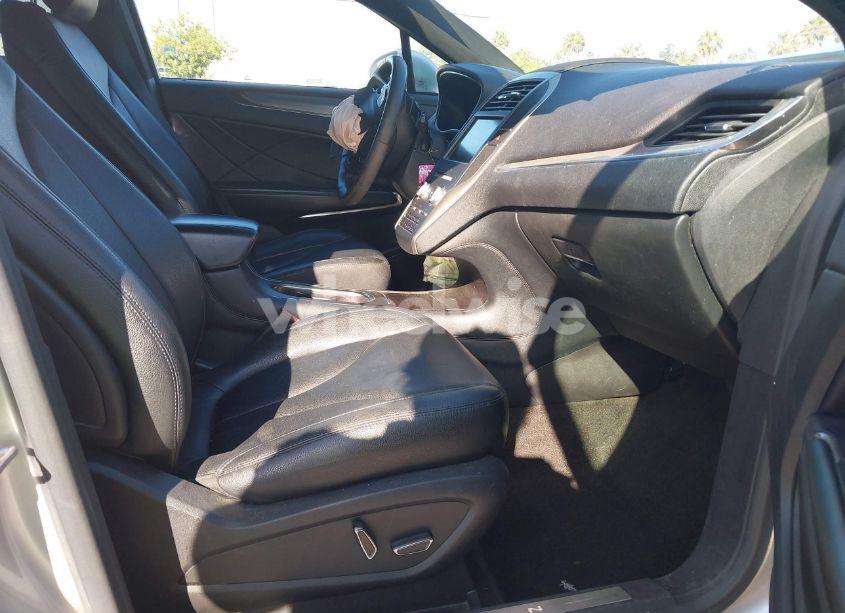 Photo 5 of 2015 Lincoln Mkc N/A (VIN 5LMCJ1A96FUJ23115)