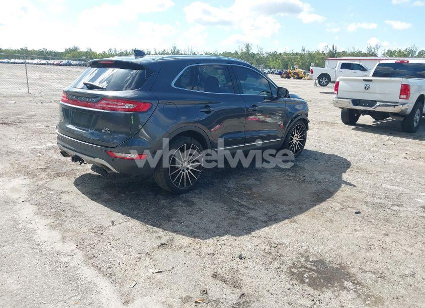 Photo 4 of 2015 Lincoln Mkc N/A (VIN 5LMCJ1A97FUJ22751)