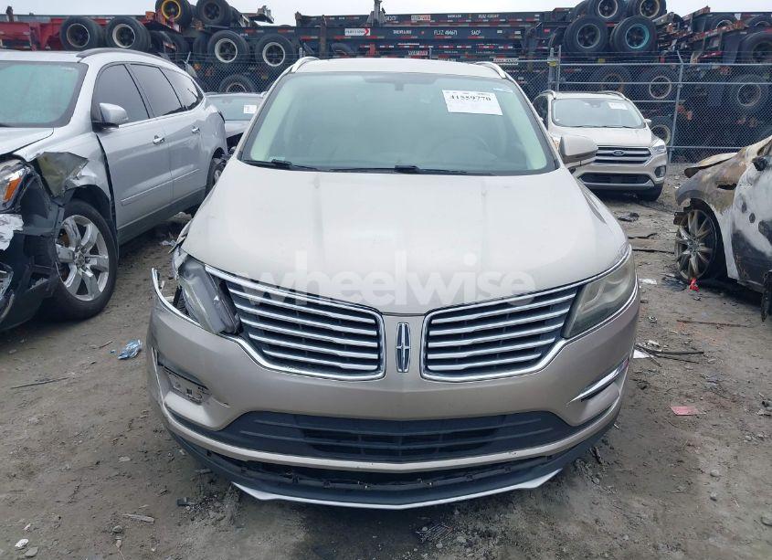 Photo 13 of 2015 Lincoln Mkc N/A (VIN 5LMCJ1A98FUJ15727)