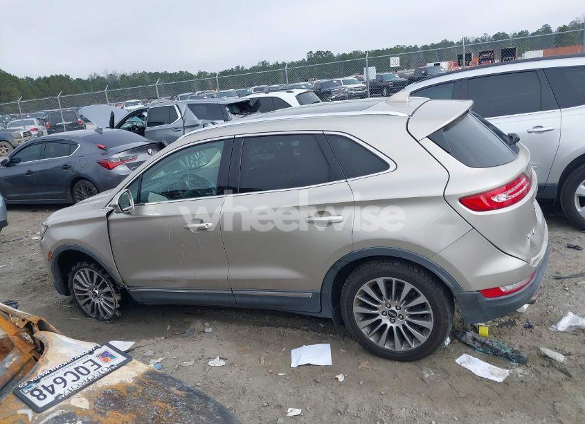 Photo 15 of 2015 Lincoln Mkc N/A (VIN 5LMCJ1A98FUJ15727)