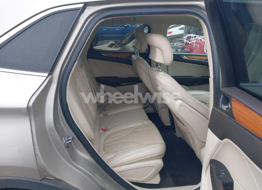 Photo 8 of 2015 Lincoln Mkc N/A (VIN 5LMCJ1A98FUJ15727)