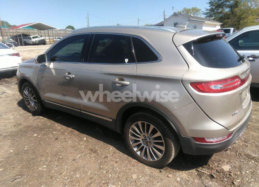 Photo 3 of 2015 Lincoln Mkc N/A (VIN 5LMCJ1A99FUJ41365)