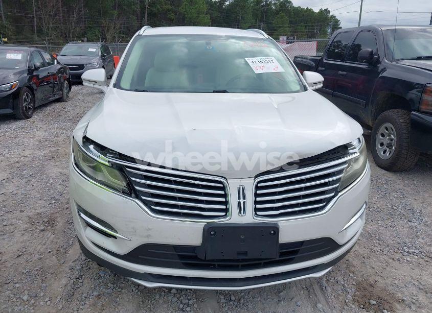 Photo 12 of 2015 Lincoln Mkc N/A (VIN 5LMCJ1A99FUJ45741)