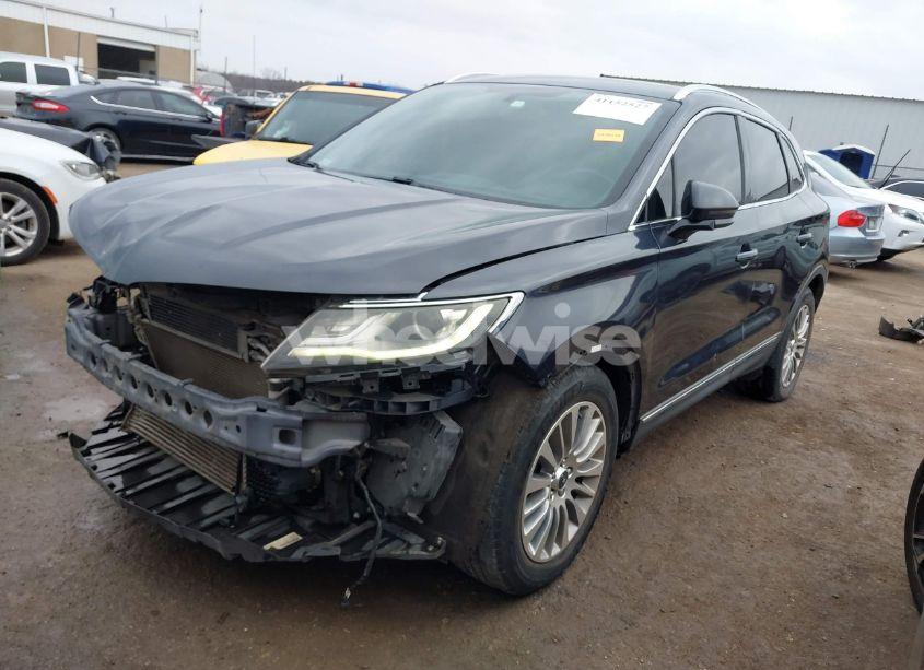 Photo 2 of 2015 Lincoln Mkc N/A (VIN 5LMCJ1A9XFUJ18919)