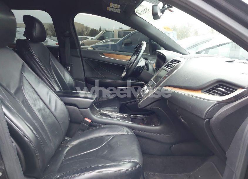 Photo 5 of 2015 Lincoln Mkc N/A (VIN 5LMCJ1A9XFUJ18919)