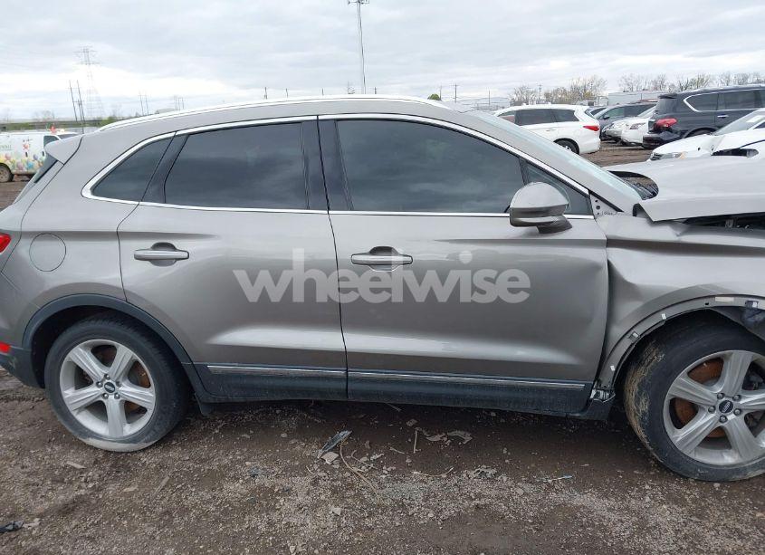 Photo 13 of 2016 Lincoln Mkc PREMIER (VIN 5LMCJ1C91GUJ28706)
