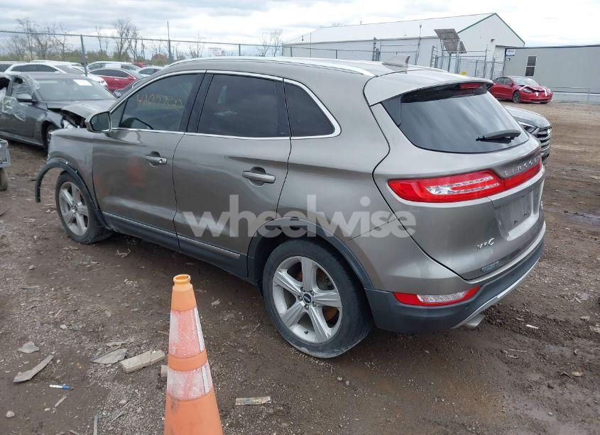 Photo 3 of 2016 Lincoln Mkc PREMIER (VIN 5LMCJ1C91GUJ28706)